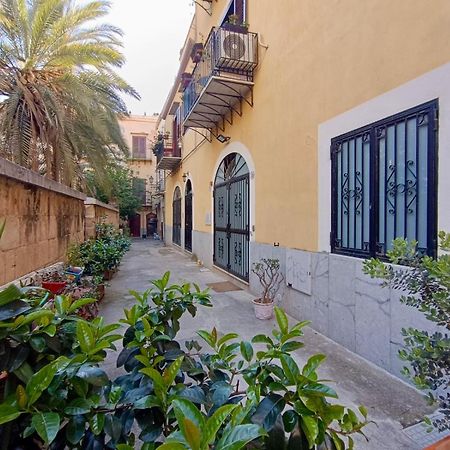 Cortile Dei Giusti - Combo Guesthouse 팔레르모 외부 사진