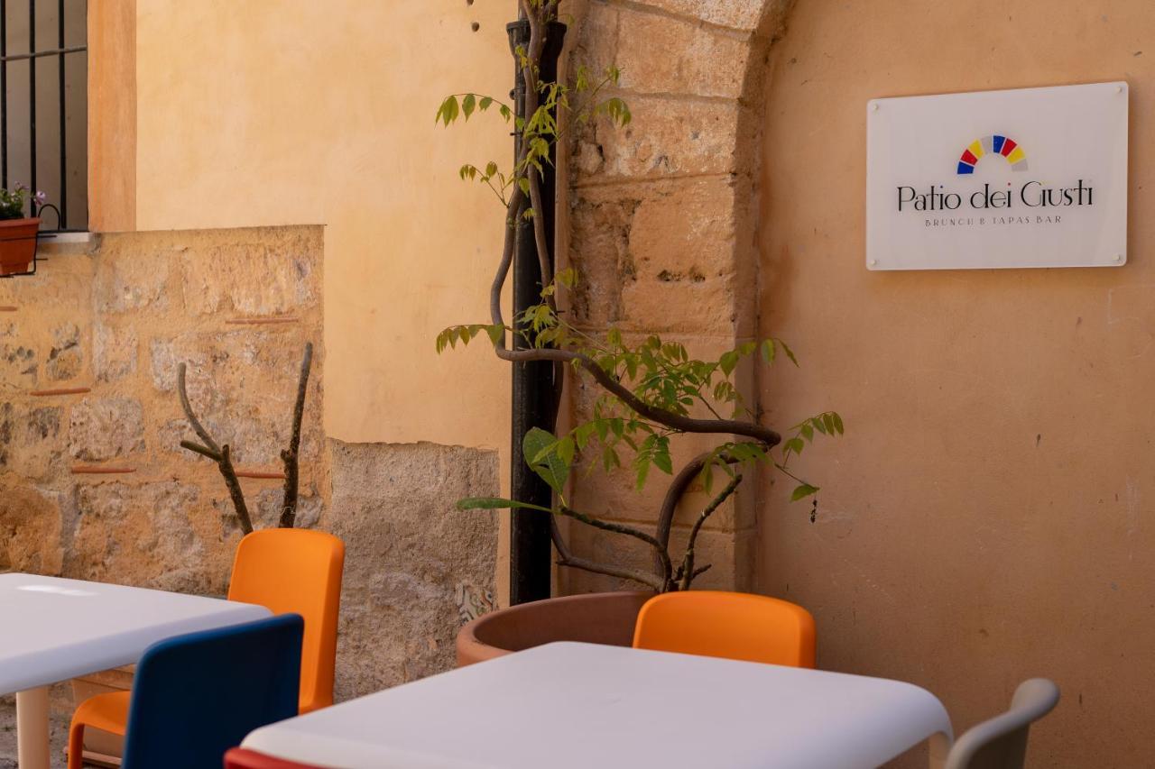Cortile Dei Giusti - Combo Guesthouse 팔레르모 외부 사진