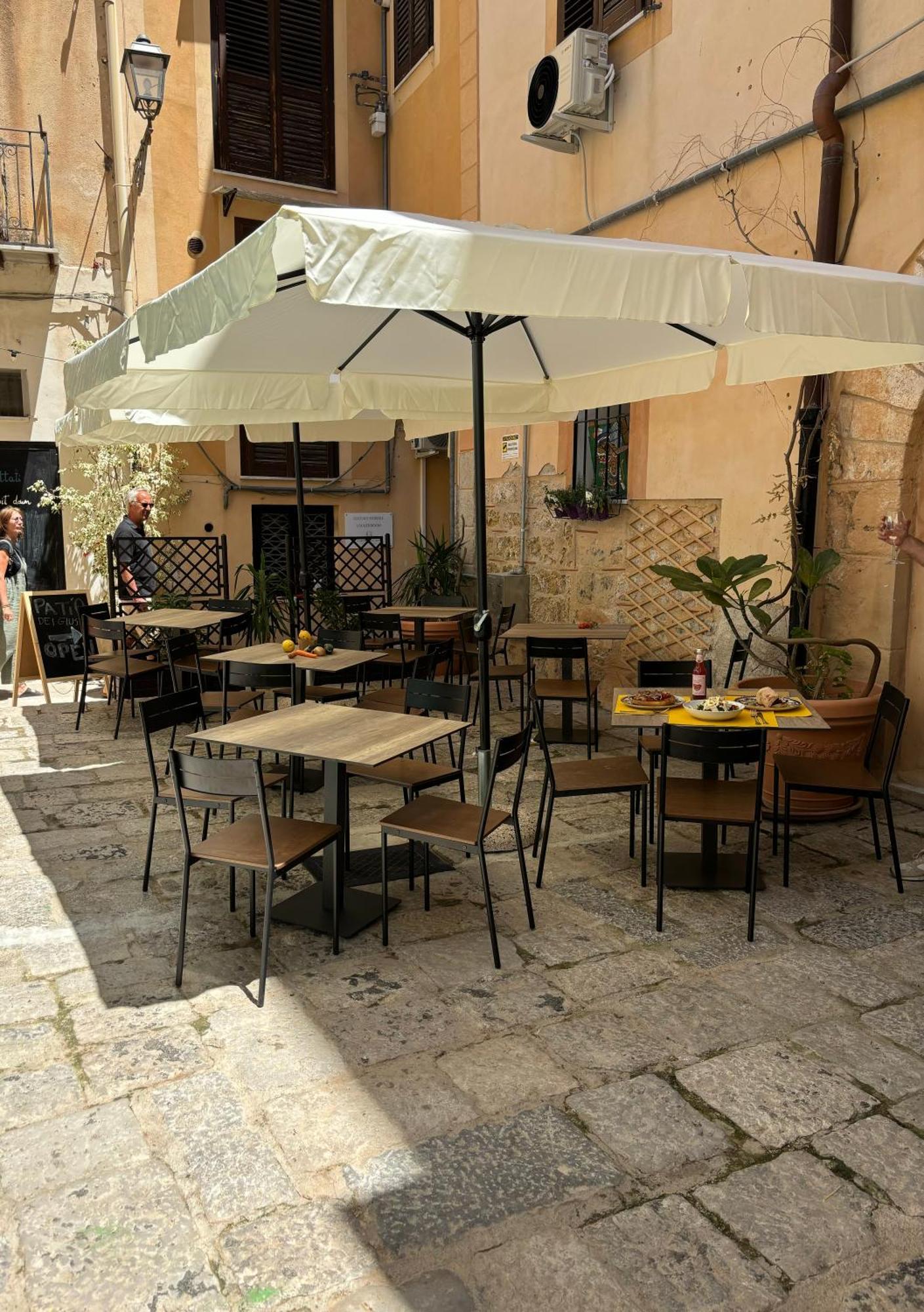 Cortile Dei Giusti - Combo Guesthouse 팔레르모 객실 사진